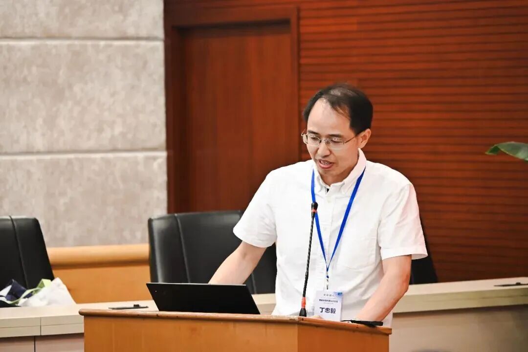 丁忠毅.jpg